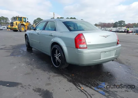 2006 Chrysler 300 z USA, uszkodzony, nr VIN 2C3KA43R16H366145
